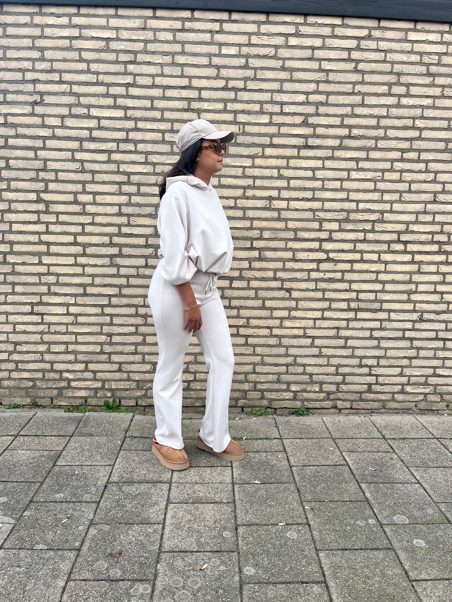 QUINN COMFY SET BEIGE