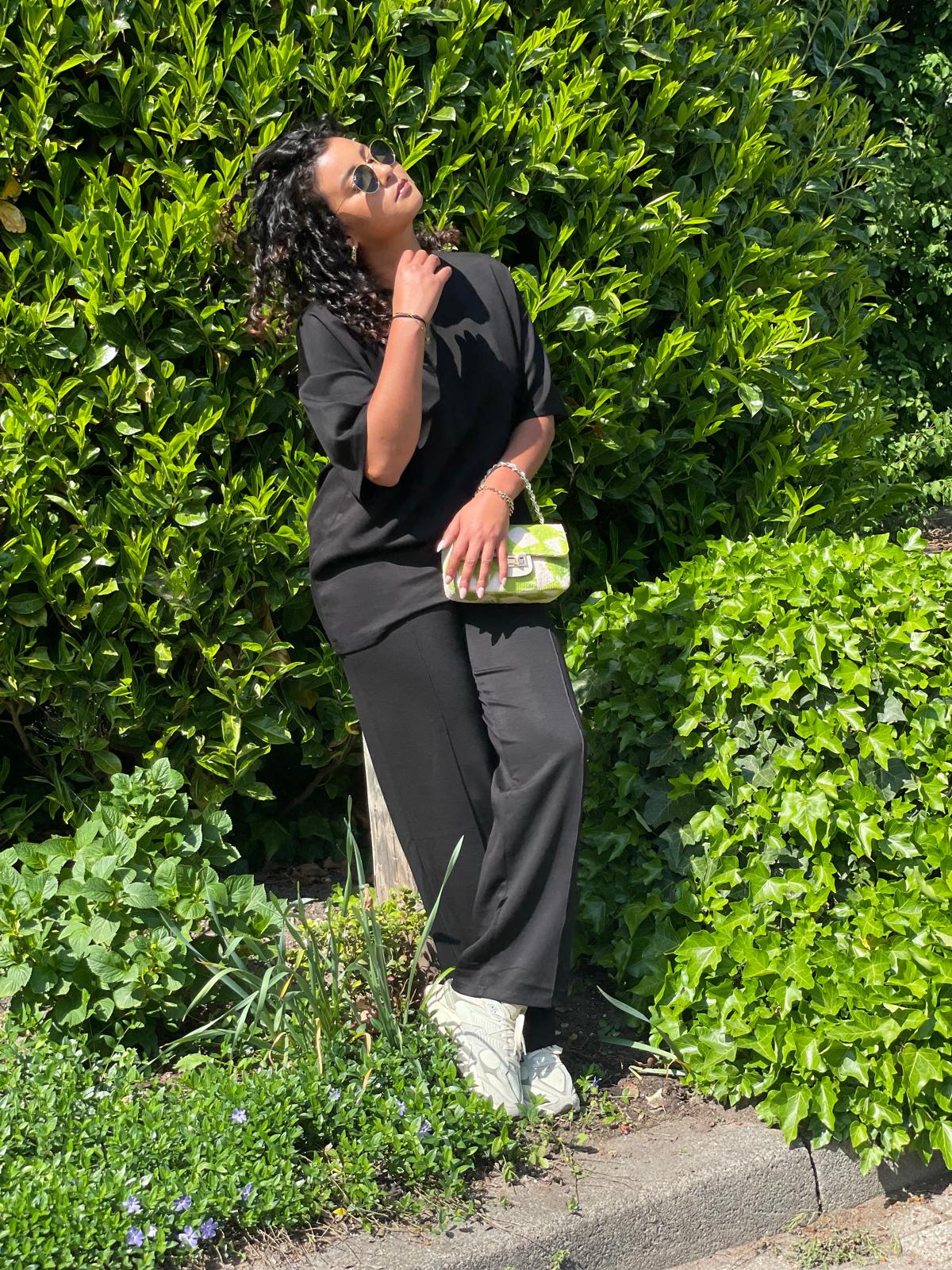 APRIL COMFY SET BLACK