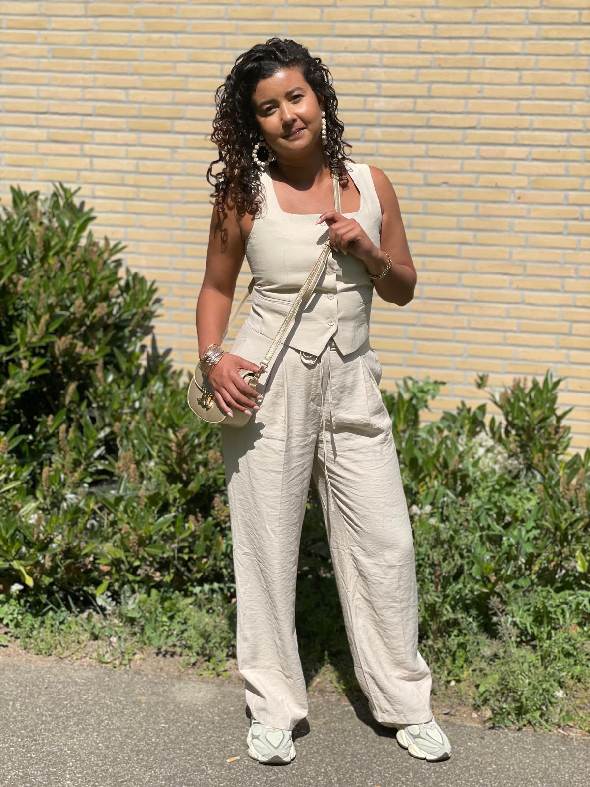 RIVER TWO PIECE SET BEIGE