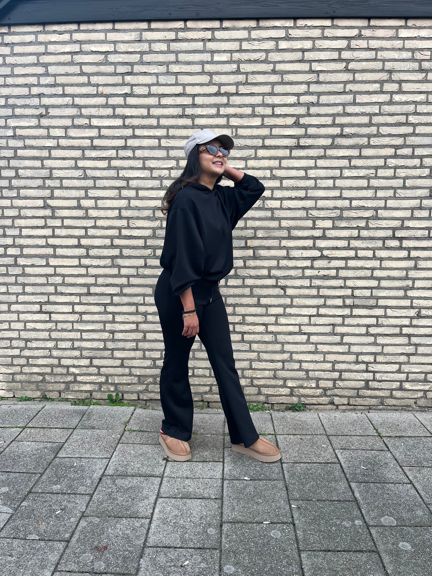 QUINN COMFY SET BLACK