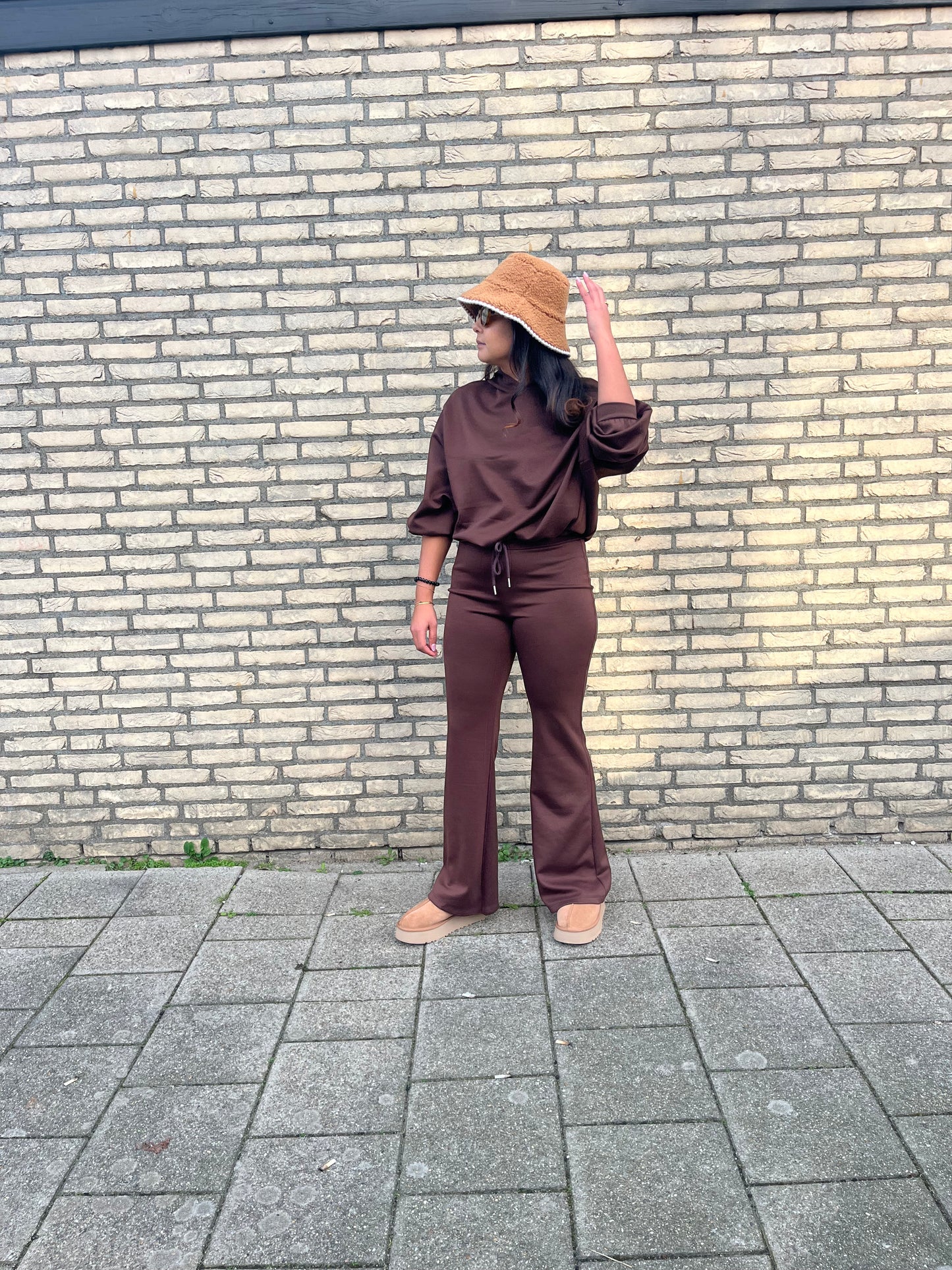 QUINN COMFY SET CHOCO